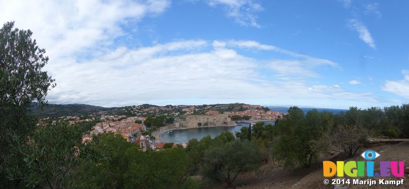 FZ007553-7 Collioure from hillside